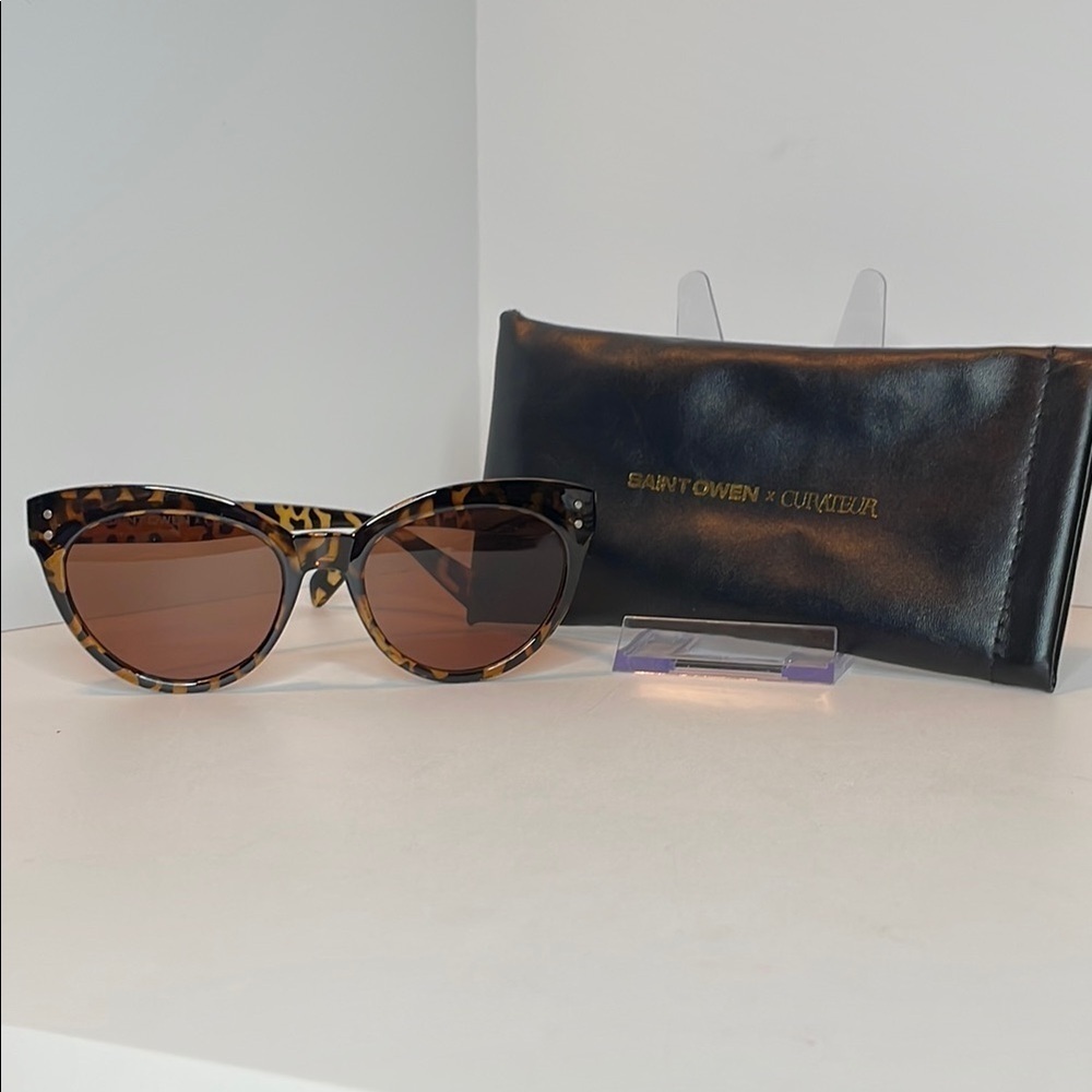 Saint Owen x Curateur Brown Tortoiseshell Sunglasses with Cat-Eye Frame
